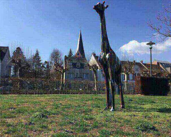 230 cm lange Deko Giraffe in kreativ schwarz