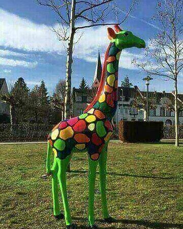 Bunte Deko Giraffe nach Kundenwunsch