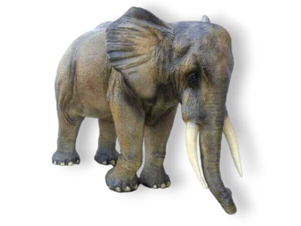 elefant-lebensgross-deko-mit-stosszaehne