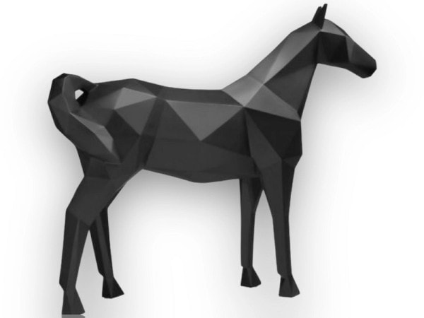 Pferdeskulptur in Polygonen Art