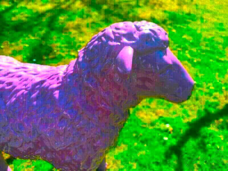Deko Schaf in der Farbe Lila