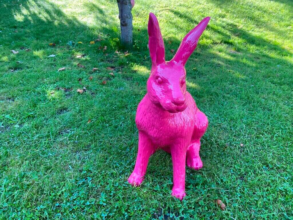 Osterhase in Pink